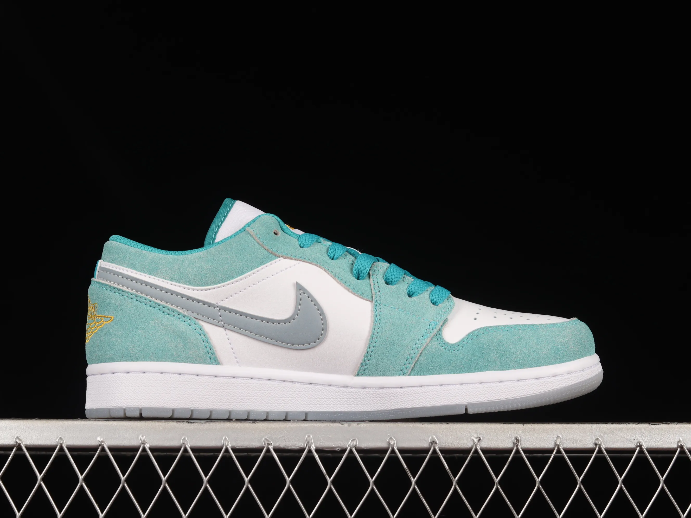 All categories Air Jordan Jordan series basketball shoes Air Jordan 1 Low G version pure original Air Jordan 1 Low "New Emerald" AJ1 Joe 1 emerald retro basketball shoes DN3705-301